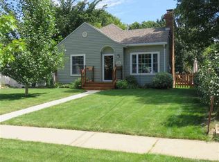 214 9th St NW, Minot, ND 58703