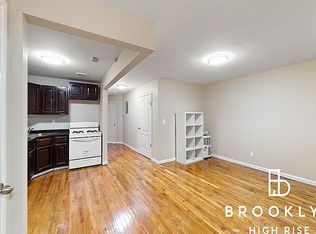 18 E 29th St #202, Brooklyn, NY 11226