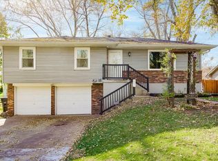 417 W Cambridge Rd, Belton, MO 64012