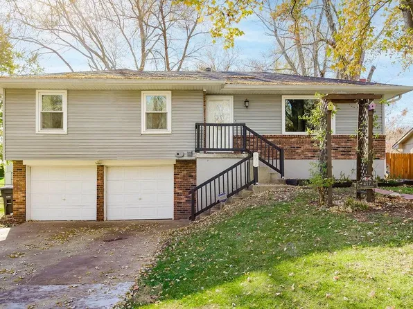 417 W Cambridge Rd, Belton, MO 64012