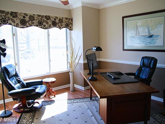 4th image of 1100 Oyster Cove Dr