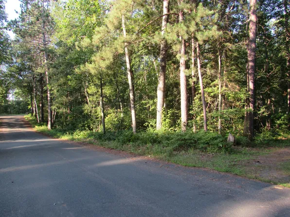 Pine Tree Ln, Sturgeon Lake, MN 55783