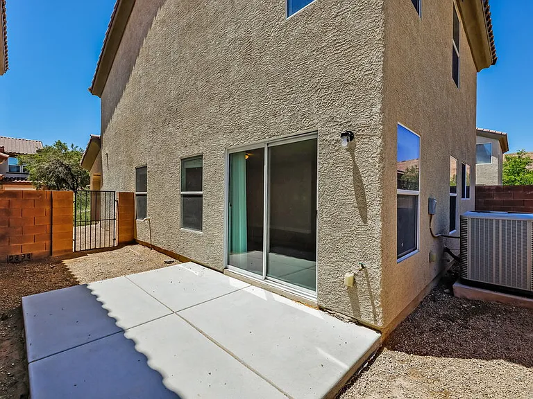570 Swiss Cottage Ave — Photo 17