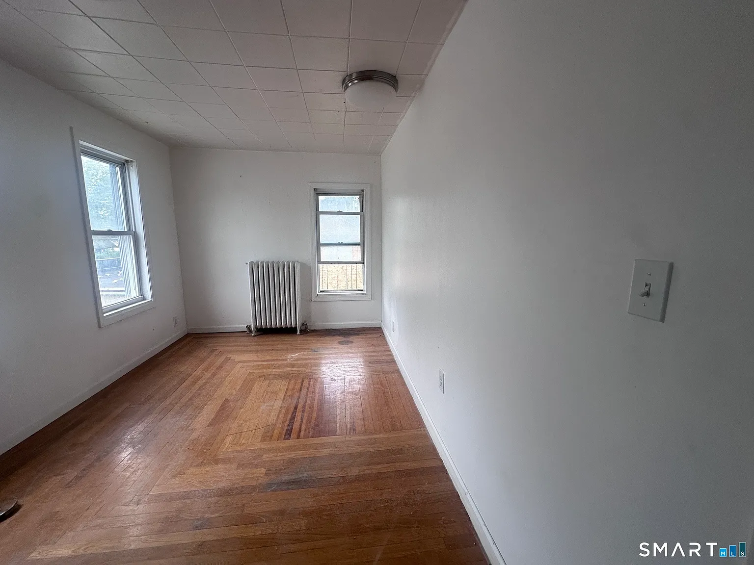 2 bed, 1.0 bath, 2893 sqft, $1,800 — Photo 4