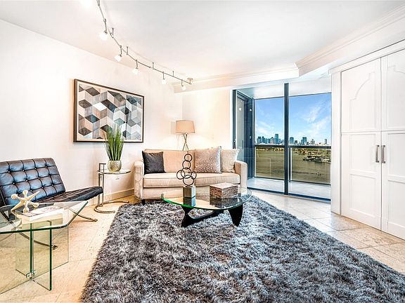 4th image of 9 Island Ave APT 1606