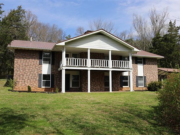 2nd image of 302 Curd Ln