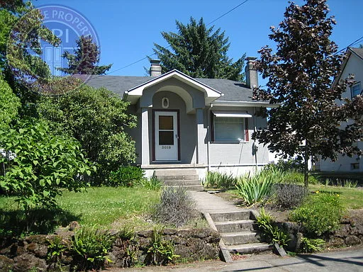 3018 NE 43rd Ave
