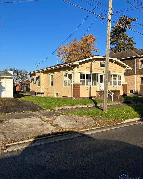 1st image of 215 S Platt St