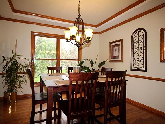 4th image of 5553 Fawnbrook Ln