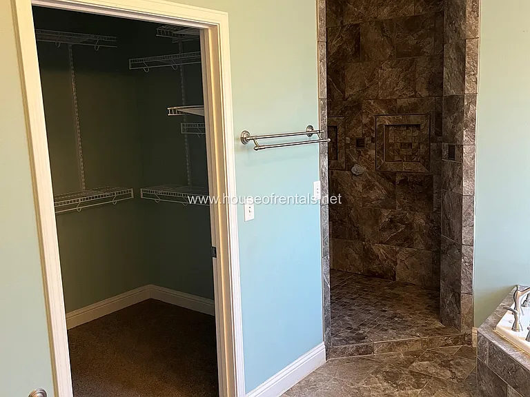 305 McVicker Dr #1 — Photo 10