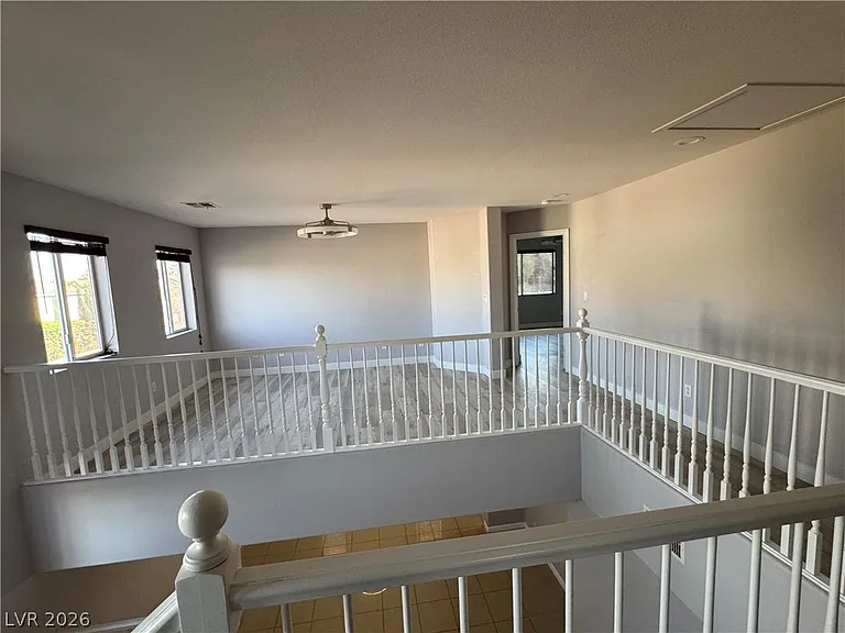 9505 Perennial View Ave — Photo 12