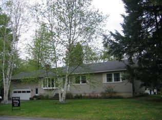 13 Robin Hood Ln, Oakland, ME 04963