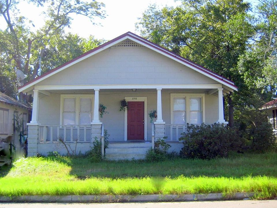 1st image of 2918 Lenox Ave