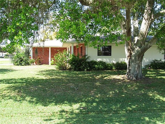 3rd image of 1000 Oleander St