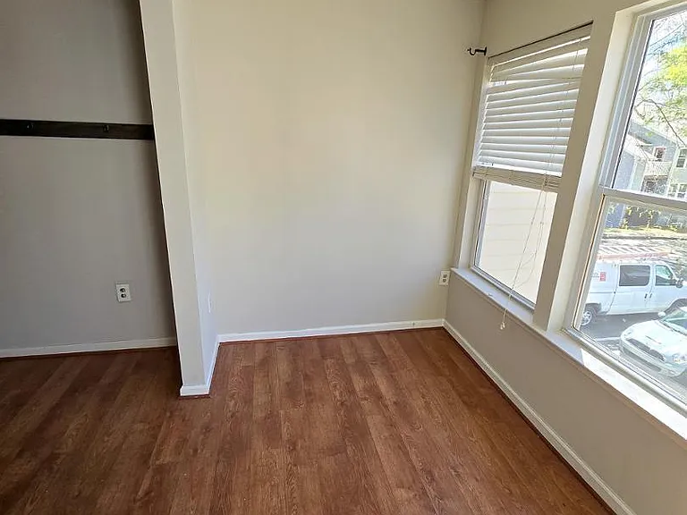 1300 Hillbrow Ln #203 — Photo 14