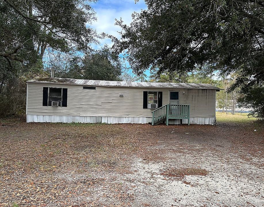 2nd image of 159 Robinson Ln