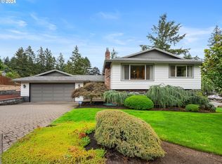 9555 SE Dundee Dr, Happy Valley, OR 97086