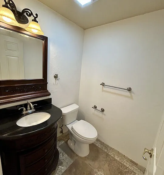 5145 Yarmouth Ave #25 — Photo 13