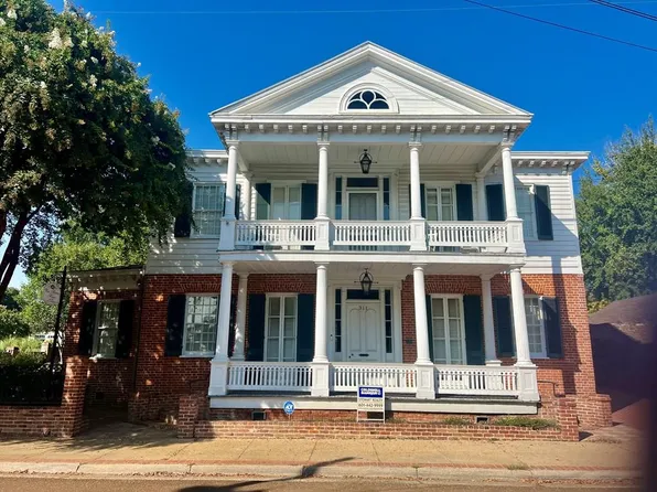 311 Jefferson St, Natchez, MS 39120