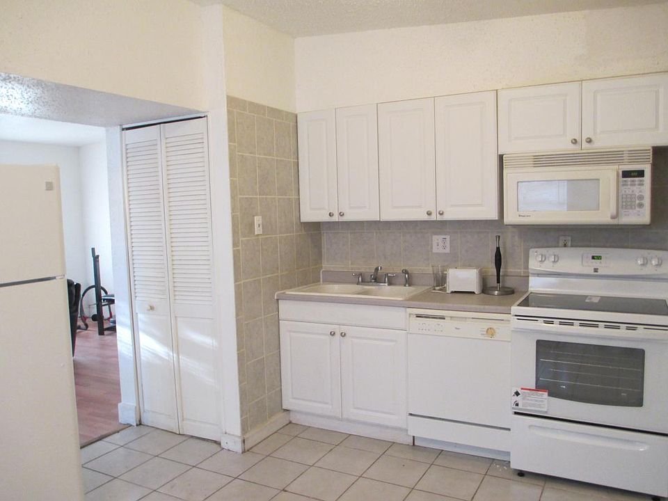 1st image of 7351 Wayne Ave
