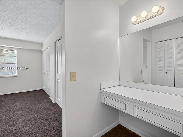 3100 W Rolling Hills Cir #303 — Photo 35