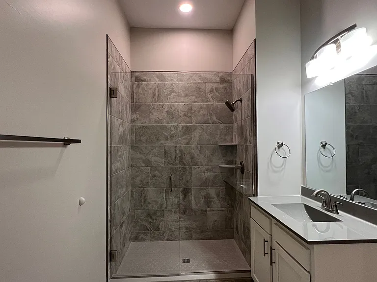 24 NW 6th St #103 — Photo 15