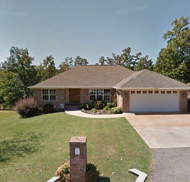 1st image of 200 Dogwood Dr