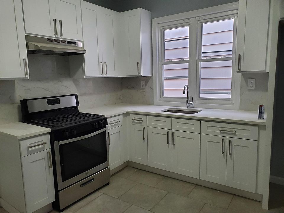 1st image of 3-181 S 9th St #1