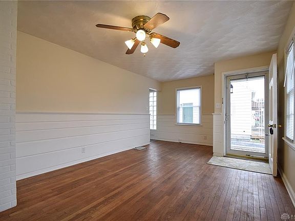 4th image of 146 Floral Ave