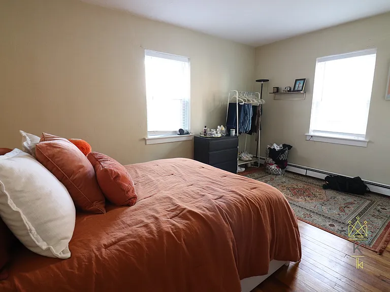 34 Beechcroft St #2 — Photo 9