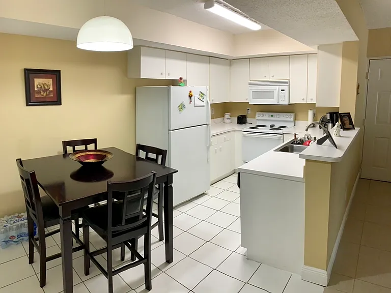 5630 NW 61st St #1300 — Photo 10
