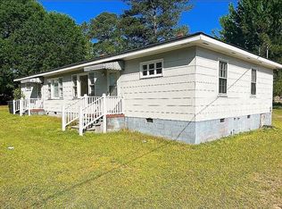 99 Susan St #1 & 2, Clinton, NC 28328