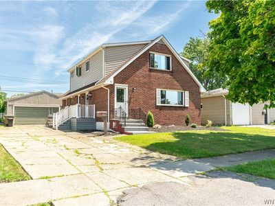 83 E Cavalier Dr, Buffalo, NY, 14227
