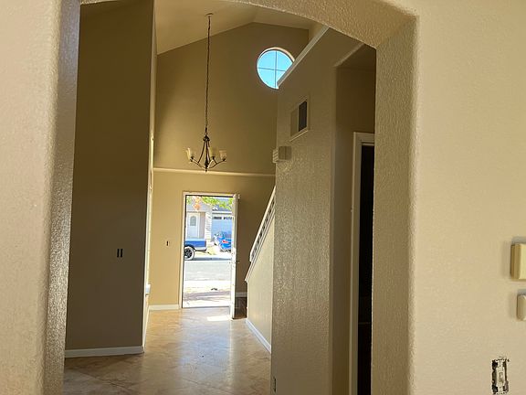 2nd image of 4441 Shannondale Dr