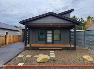 313 SE Oar Ave, Lincoln City, OR 97367