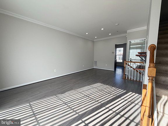 3rd image of 8316 Green Grass Rd