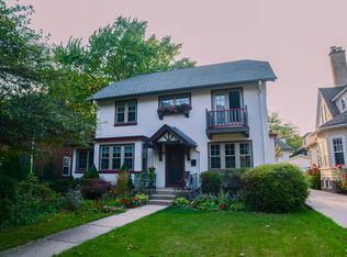 3955 N Stowell Ave, Shorewood, WI 53211