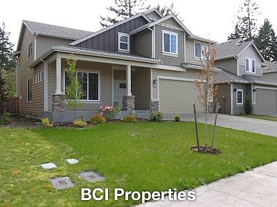 2nd image of 16612 16th Ave E