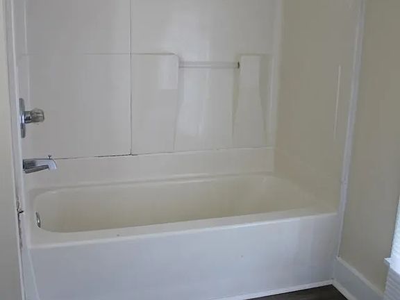 2nd image of 364.5 Barber St