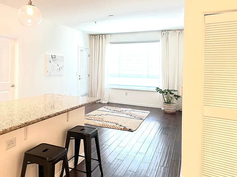 100 S Alameda St #232 — Photo 10