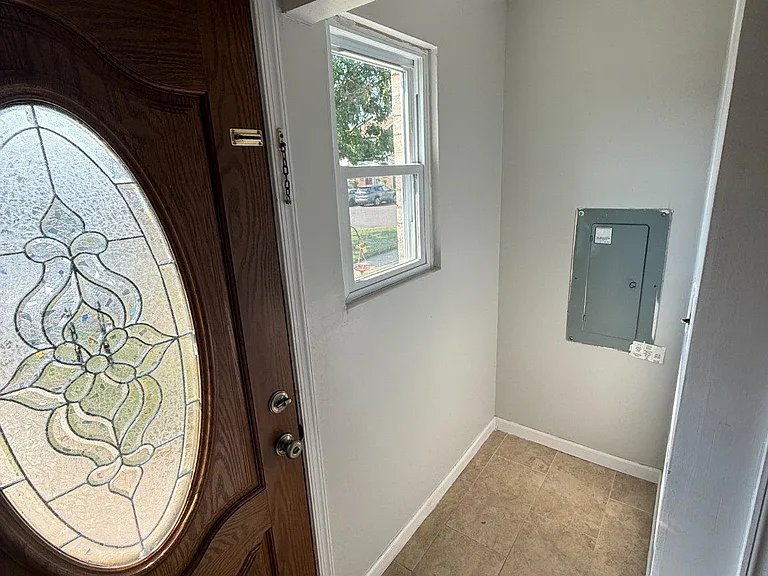 5137 Euston Ct — Photo 2