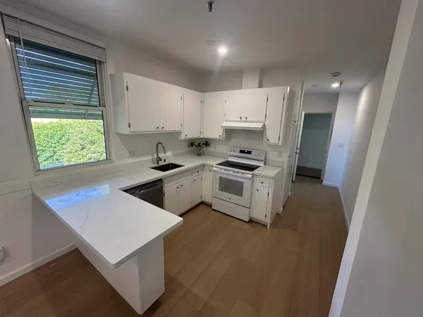 241 El Camino Real, Menlo Park, CA