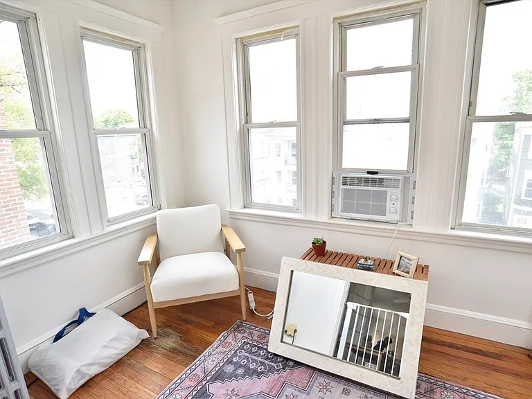 199 South St #6 — Photo 11