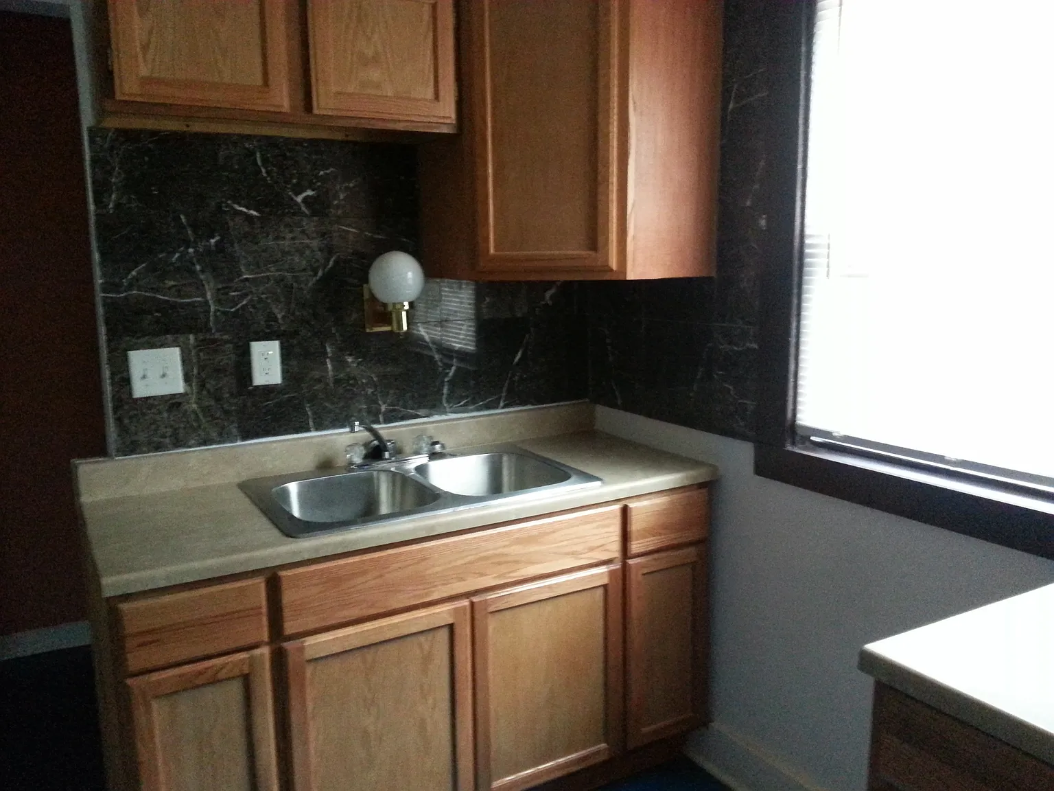 2 bed, 1400 sqft, $1,595 — Photo 2