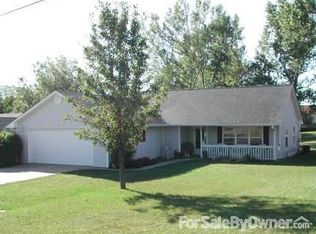 103 E Apache Dr, Saint Marys, KS 66536