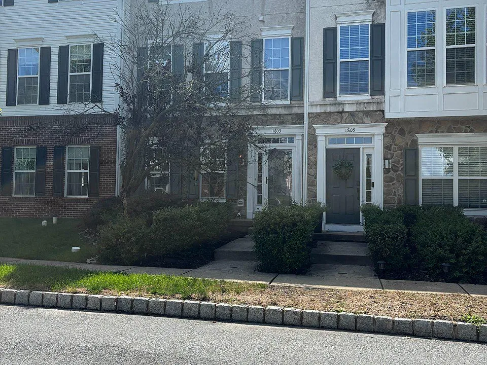 1803 Darlington Ln