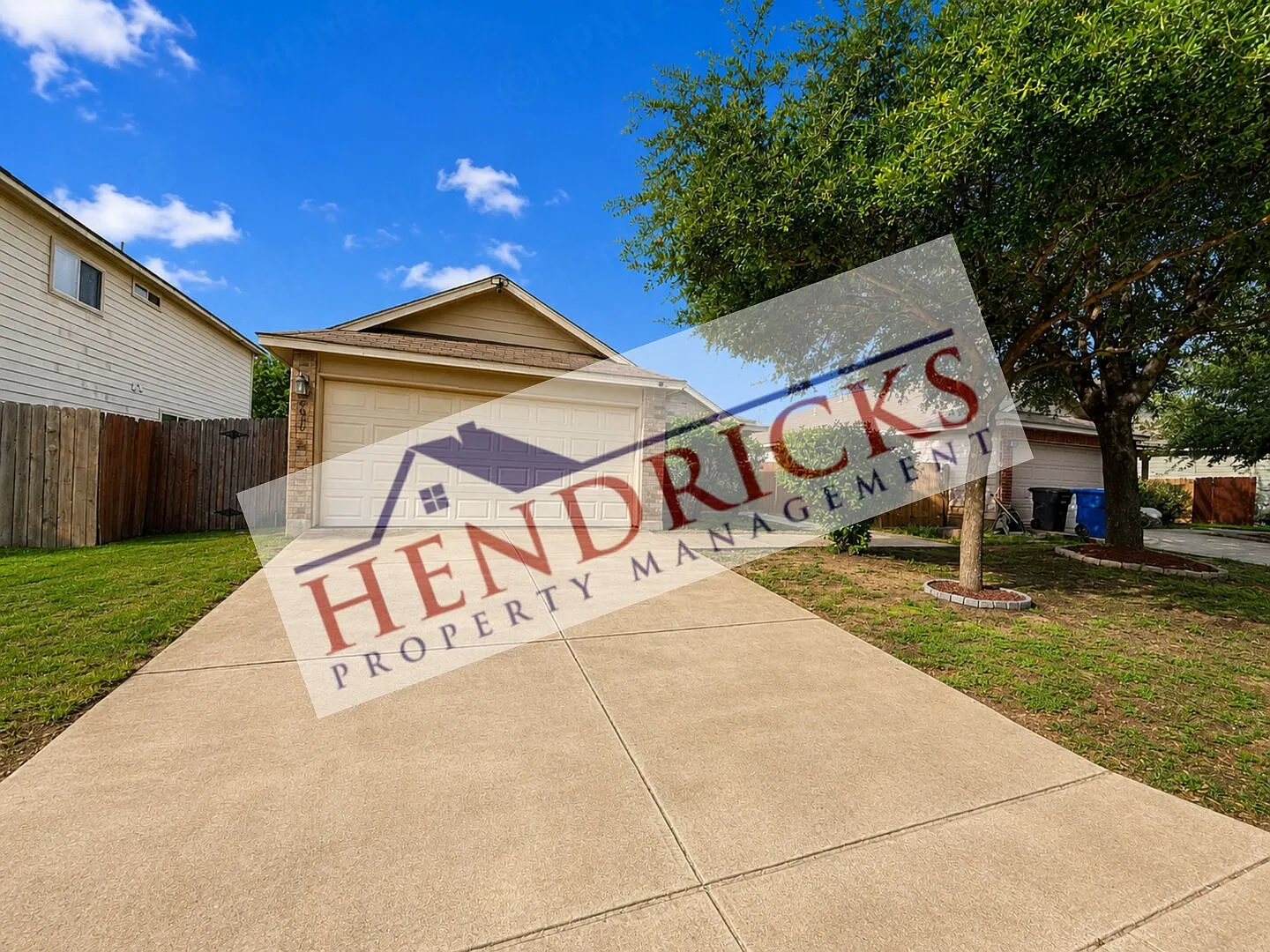 8610 Laguna Rio, San Antonio, TX 78251 | Home for Rent — Photo 2