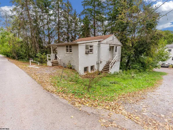225 Waverly St, Morgantown, WV 26505