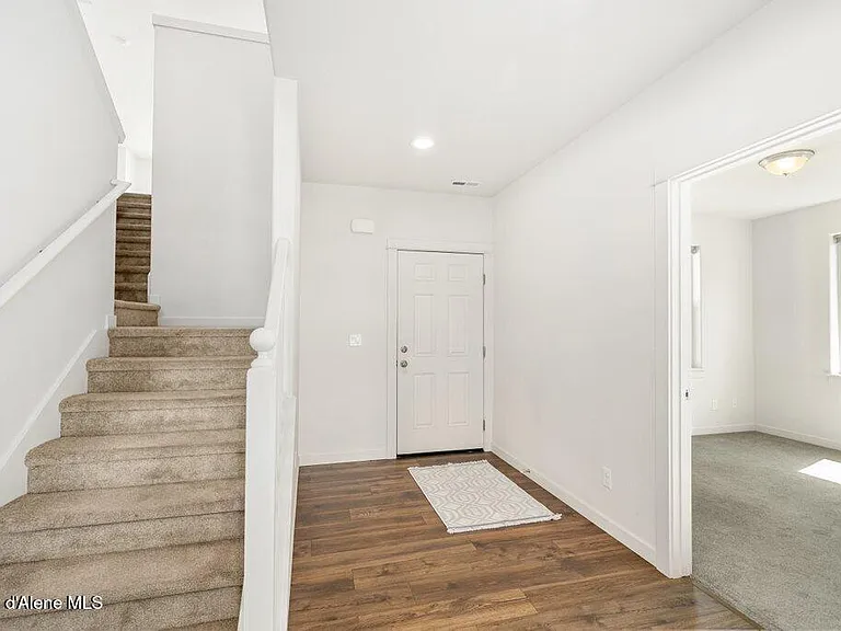 3921 N Lynn St — Photo 9