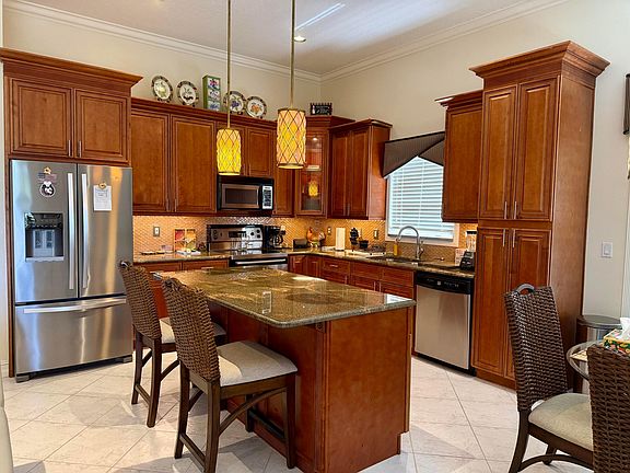 3rd image of 7084 Trentino Way
